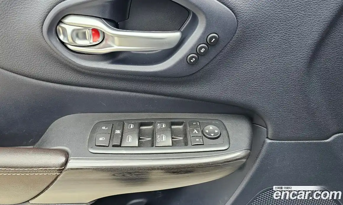 Jeep Cherokee 2016 2.2 гидро в Москве № 232726, фото 14
