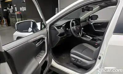 Toyota RAV4 2023 2.5 гидро в Москве № 232807, миниатюра 11