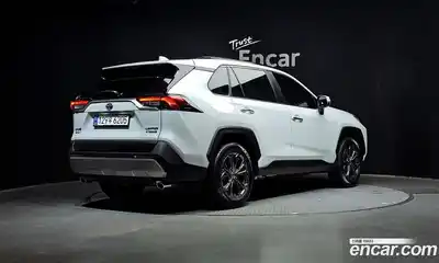 Toyota RAV4 2023 2.5 гидро в Москве № 232807, миниатюра 2