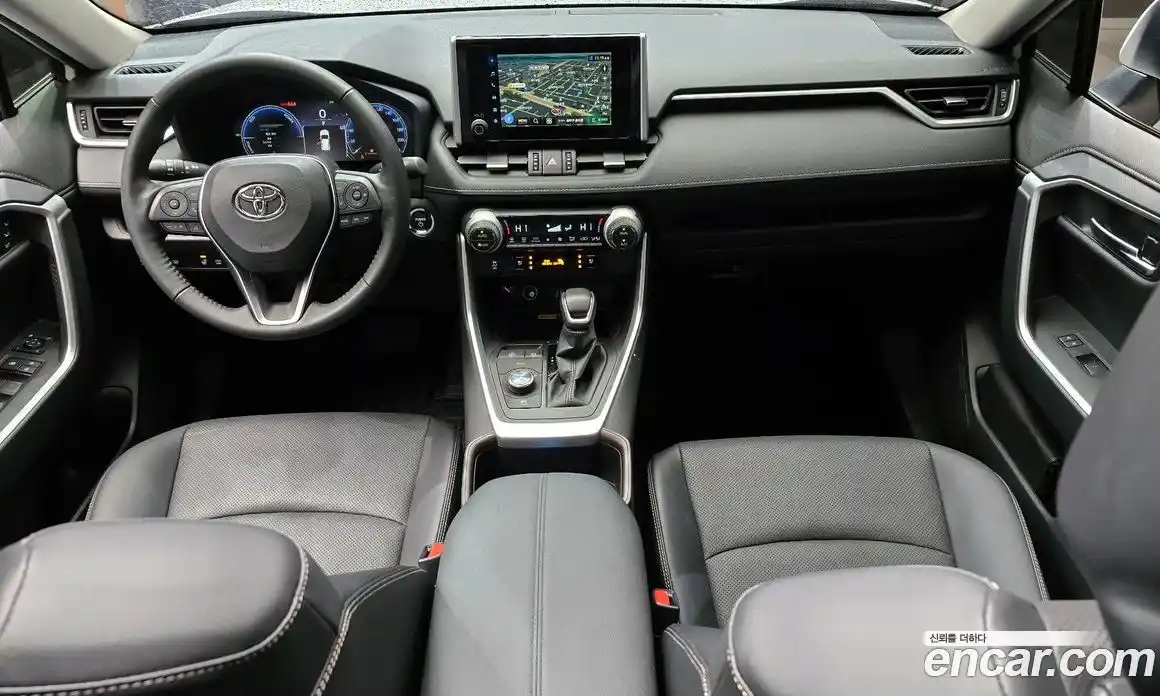 Toyota RAV4 2023 2.5 гидро в Москве № 232807, фото 7