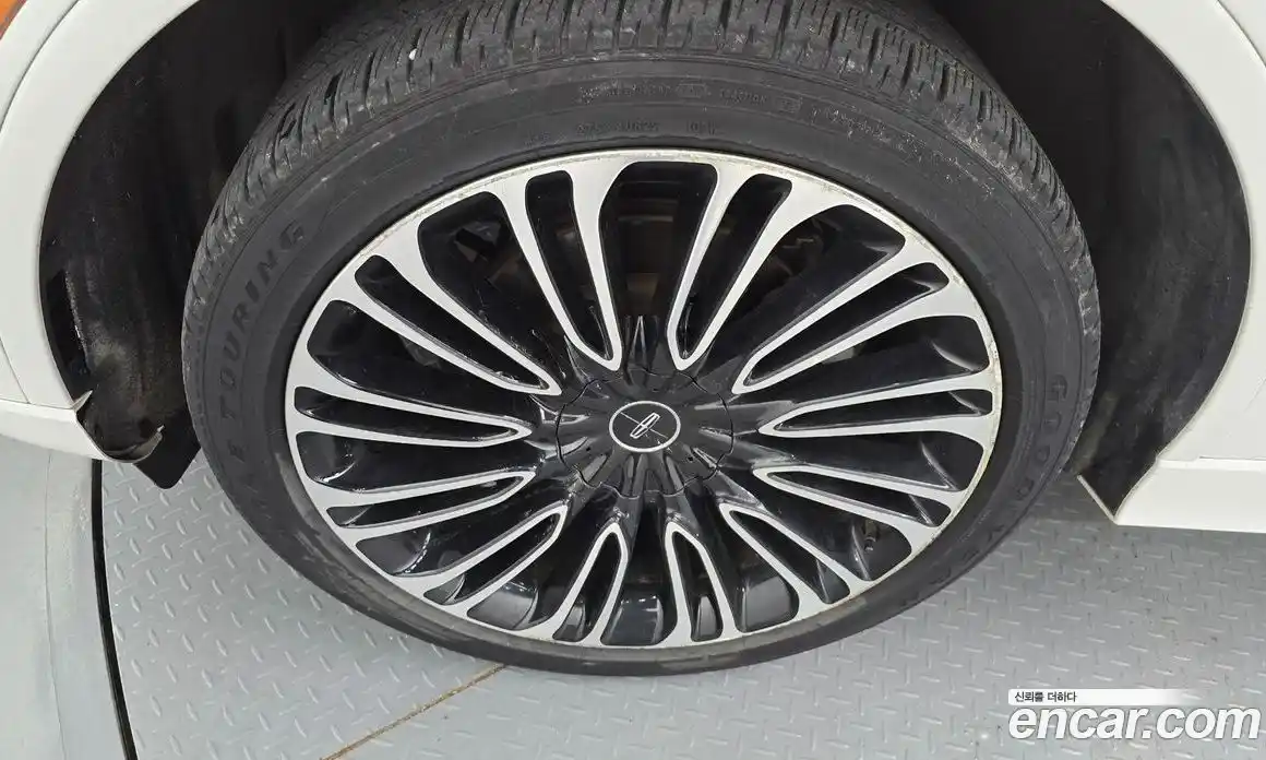 Lincoln Aviator 2022 3.0 гидро в Москве № 255737, фото 5