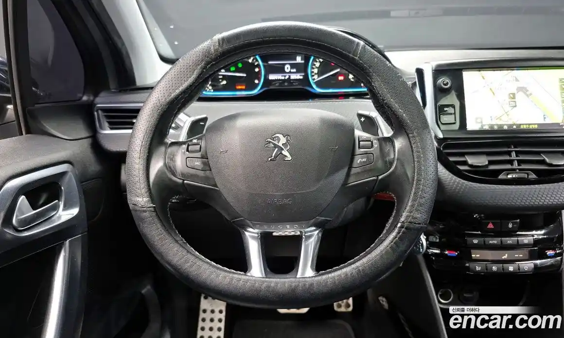 Peugeot 2008 2016 1.6 гидро в Москве № 256259, фото 13