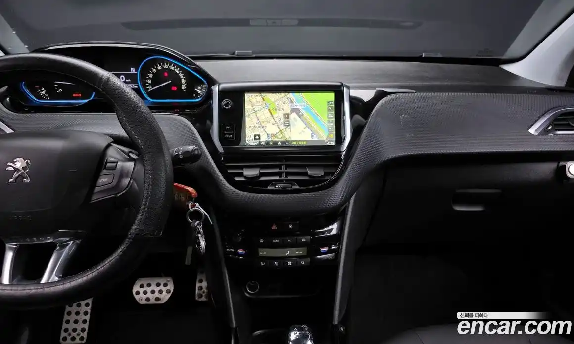 Peugeot 2008 2016 1.6 гидро в Москве № 256259, фото 14