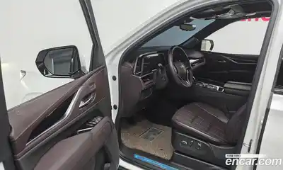 Cadillac Escalade 2023 6.2 гидро в Москве № 256359, миниатюра 11