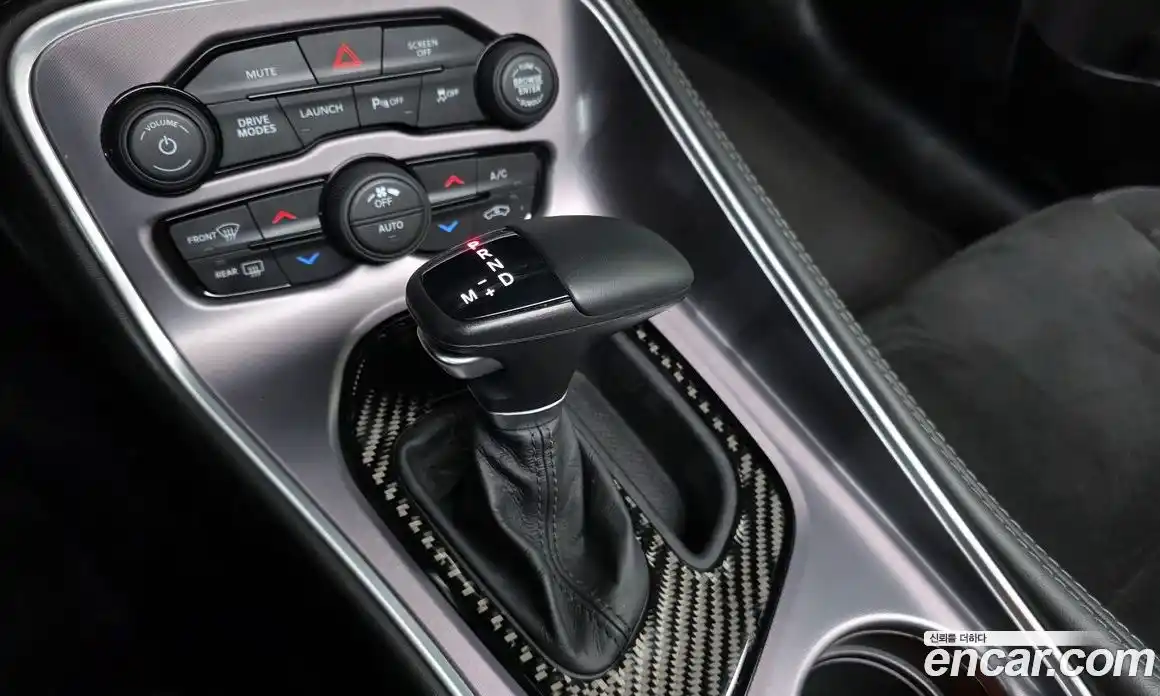 Dodge Challenger 2019 6.4 гидро в Москве № 259718, фото 9