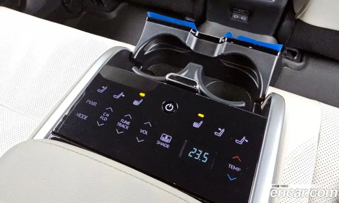 Toyota Camry 2025 2.5 гидро в Москве № 279189, фото 19