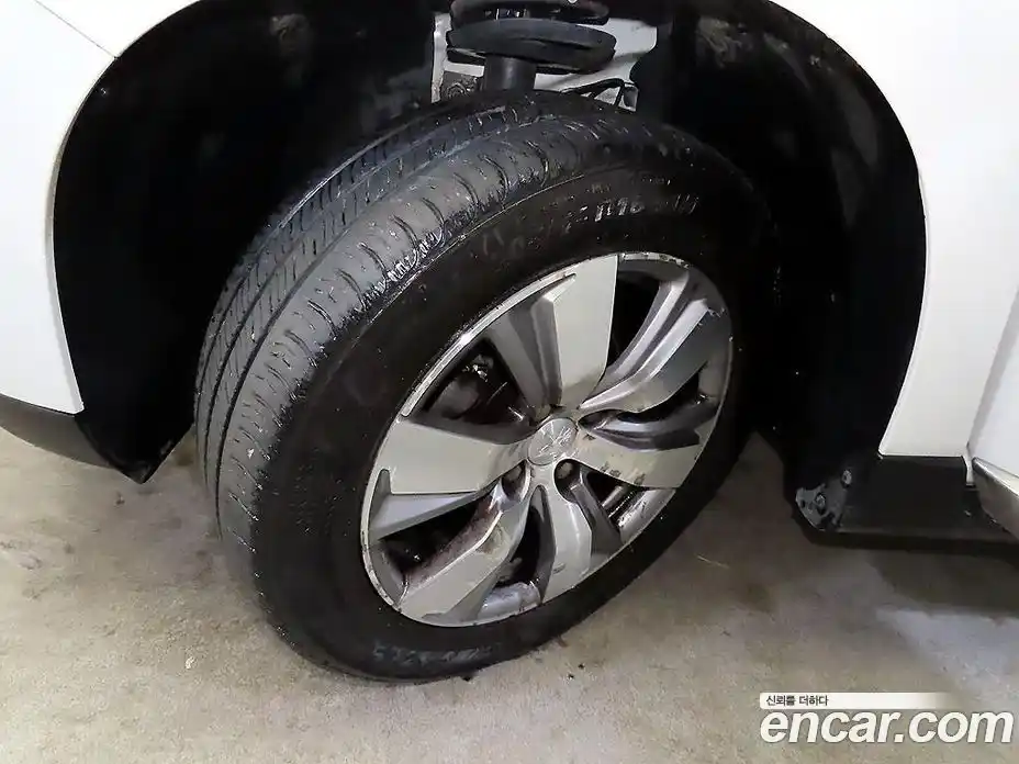 Peugeot 2008 2015 1.6 гидро в Москве № 284586, фото 17