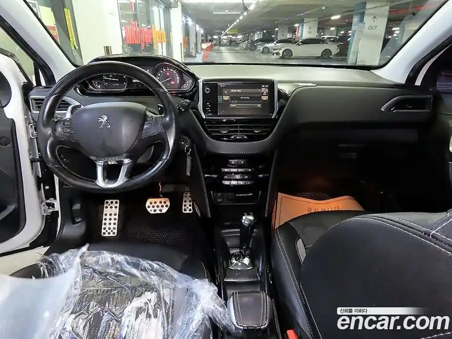 Peugeot 2008 2015 1.6 гидро в Москве № 284586, фото 10