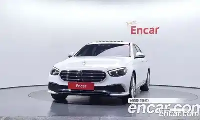 Mercedes-Benz E-Class 2023 2.0 гидро, миниатюра 3