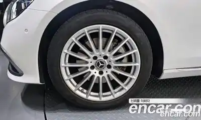 Mercedes-Benz E-Class 2023 2.0 гидро, миниатюра 5