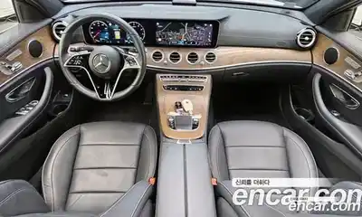 Mercedes-Benz E-Class 2023 2.0 гидро, миниатюра 7