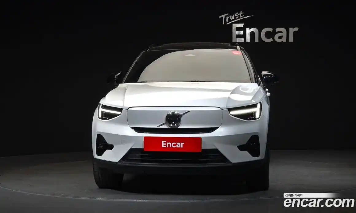 Volvo XC40 2024 0.2 гидро в Москве № 293685, фото 3