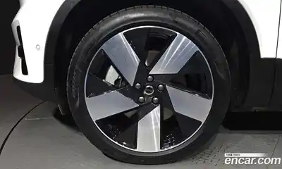 Volvo XC40 2024 0.2 гидро в Москве № 293685, миниатюра 5
