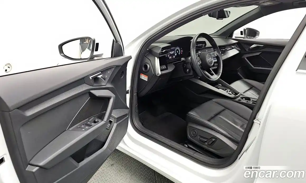 Audi A3 2024 2.0 гидро в Москве № 372790, фото 10