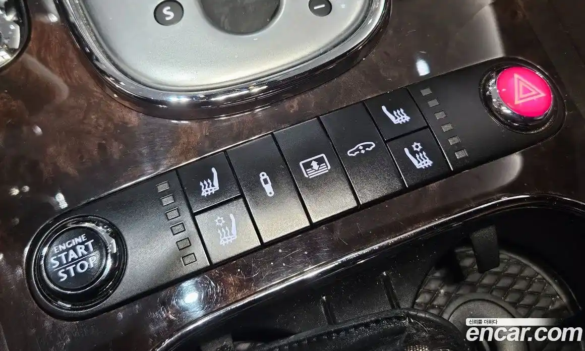 Bentley Flying Spur 2014 6.0 гидро в Москве № 387313, фото 16