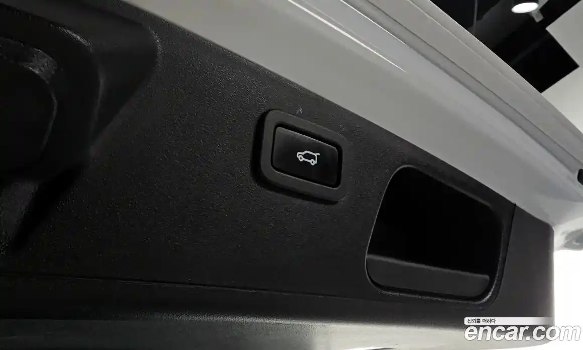 Jaguar E-Pace 2018 2.0 гидро в Москве № 500249, фото 19