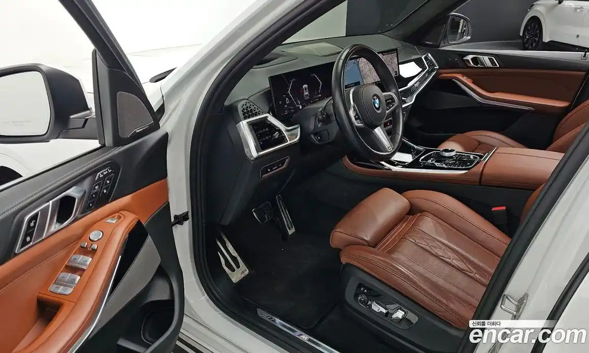 BMW X7 2023 3.0 гидро в Москве № 539295, фото 11