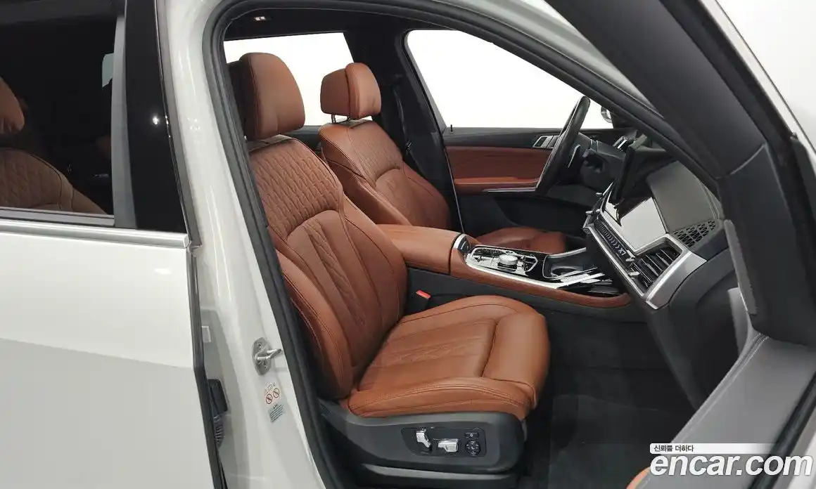 BMW X7 2023 3.0 гидро в Москве № 539295, фото 10