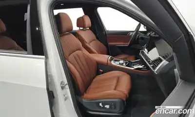 BMW X7 2023 3.0 гидро в Москве № 539295, миниатюра 10