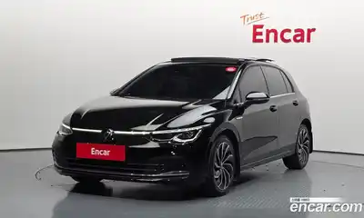 Volkswagen Golf, 2024