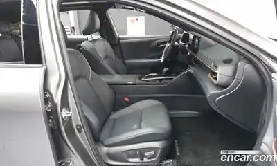 Toyota Crown 2024 2.5 гидро в Москве № 584563, миниатюра 11