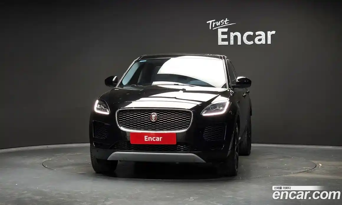 Jaguar E-Pace 2018 2.0 гидро в Москве № 610782, фото 3