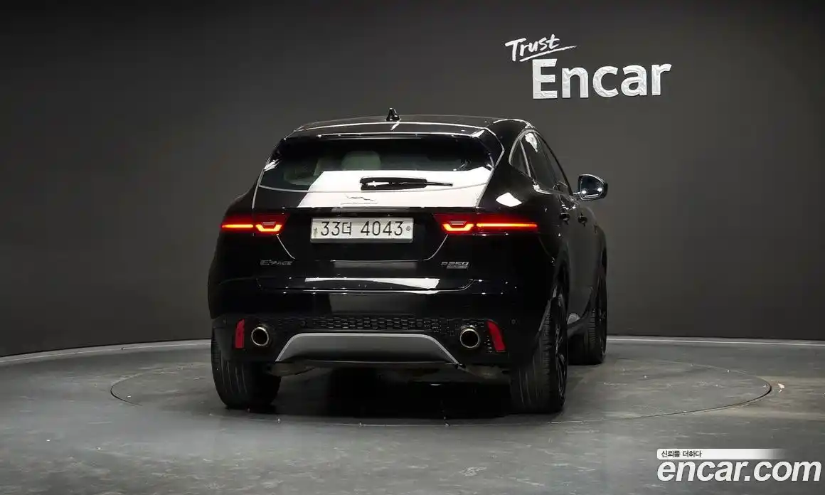 Jaguar E-Pace 2018 2.0 гидро в Москве № 610782, фото 4