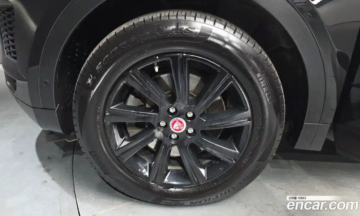 Jaguar E-Pace 2018 2.0 гидро в Москве № 610782, фото 5