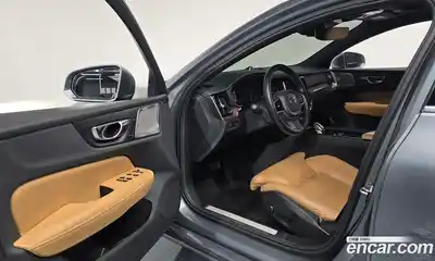 Volvo S60 2020 2.0 гидро в Москве № 724104, миниатюра 10