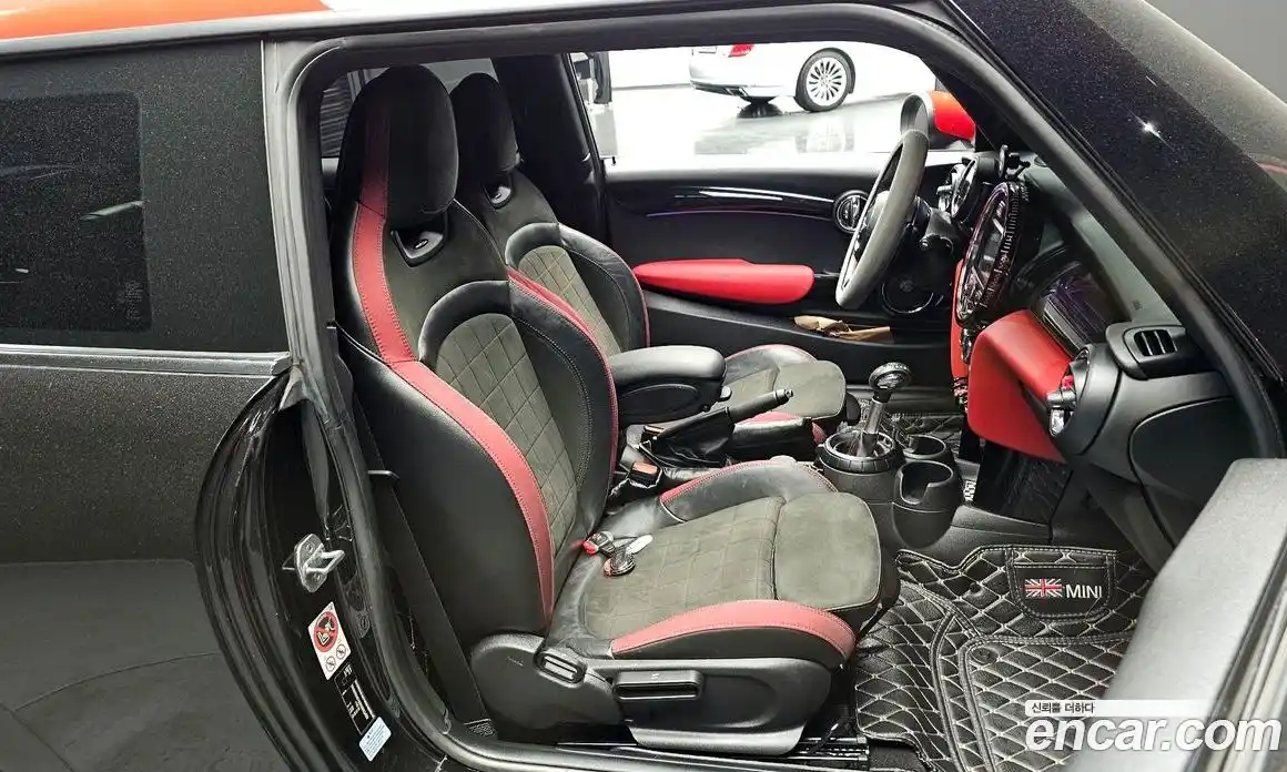 Mini Cooper 2016 2.0 гидро в Москве № 724902, фото 10