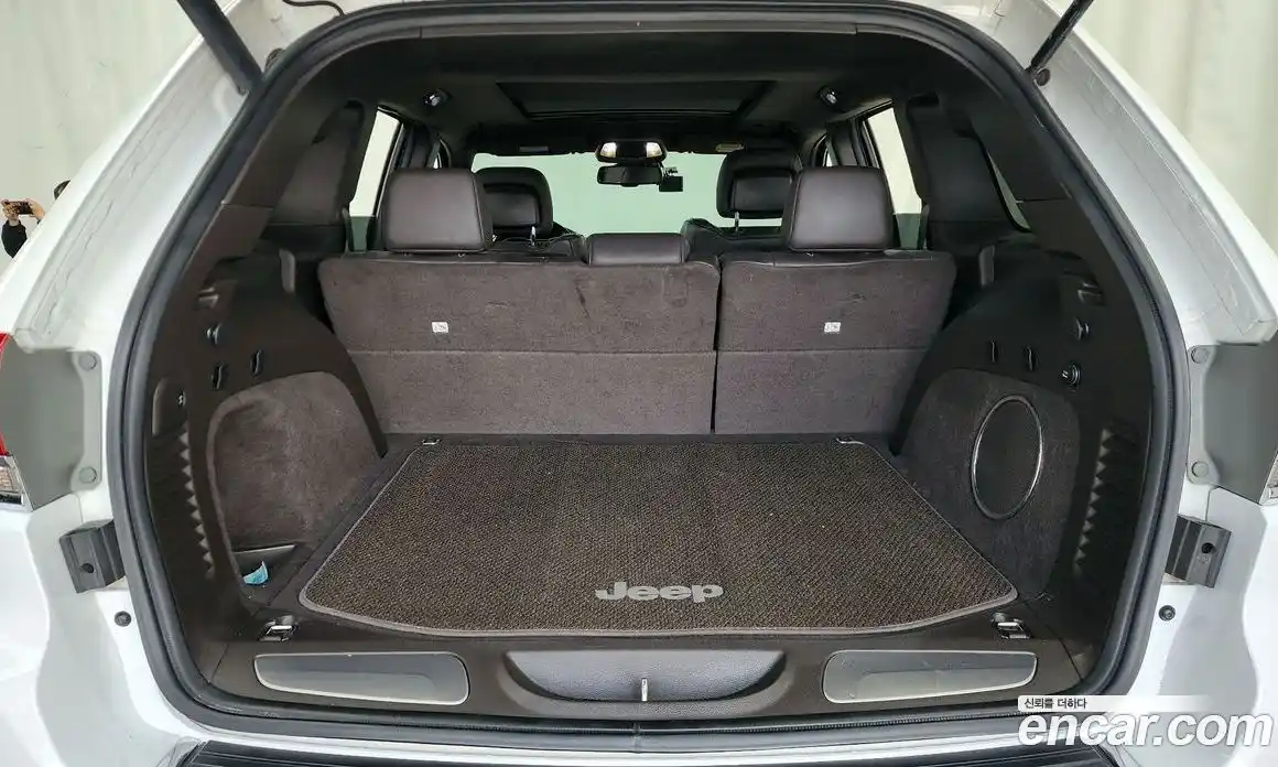 Jeep Cherokee 2015 3.0 гидро в Москве № 725341, фото 20