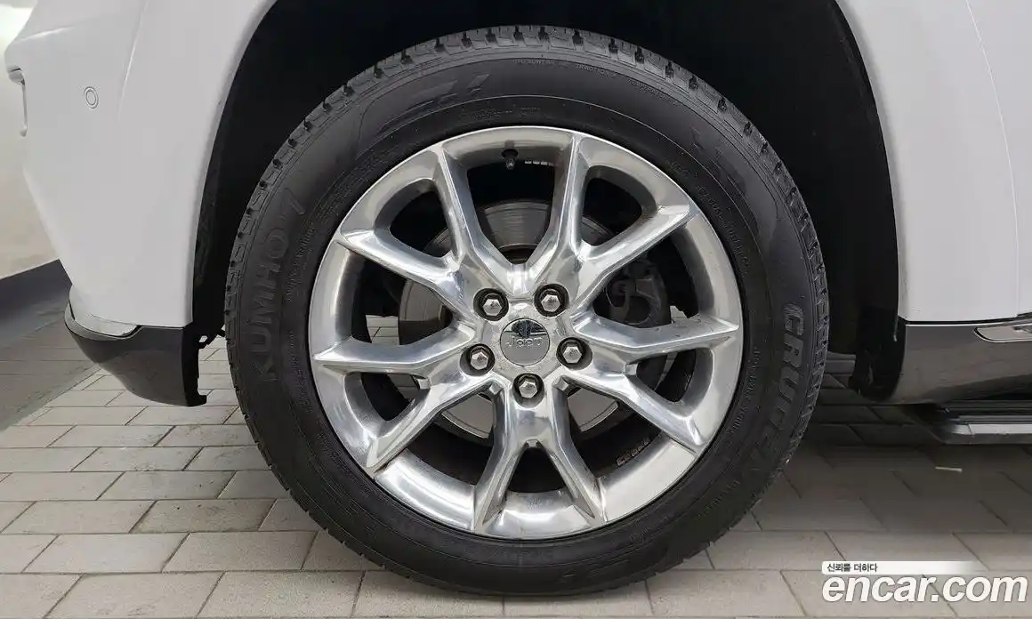 Jeep Cherokee 2015 3.0 гидро в Москве № 725341, фото 5
