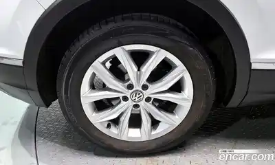 Volkswagen Tiguan 2020 2.0 гидро в Москве № 750110, миниатюра 5
