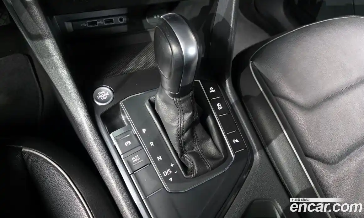 Volkswagen Tiguan 2020 2.0 гидро в Москве № 750110, фото 9