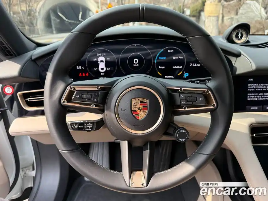Porsche Taycan 2023 0.1 гидро в Москве, фото 11