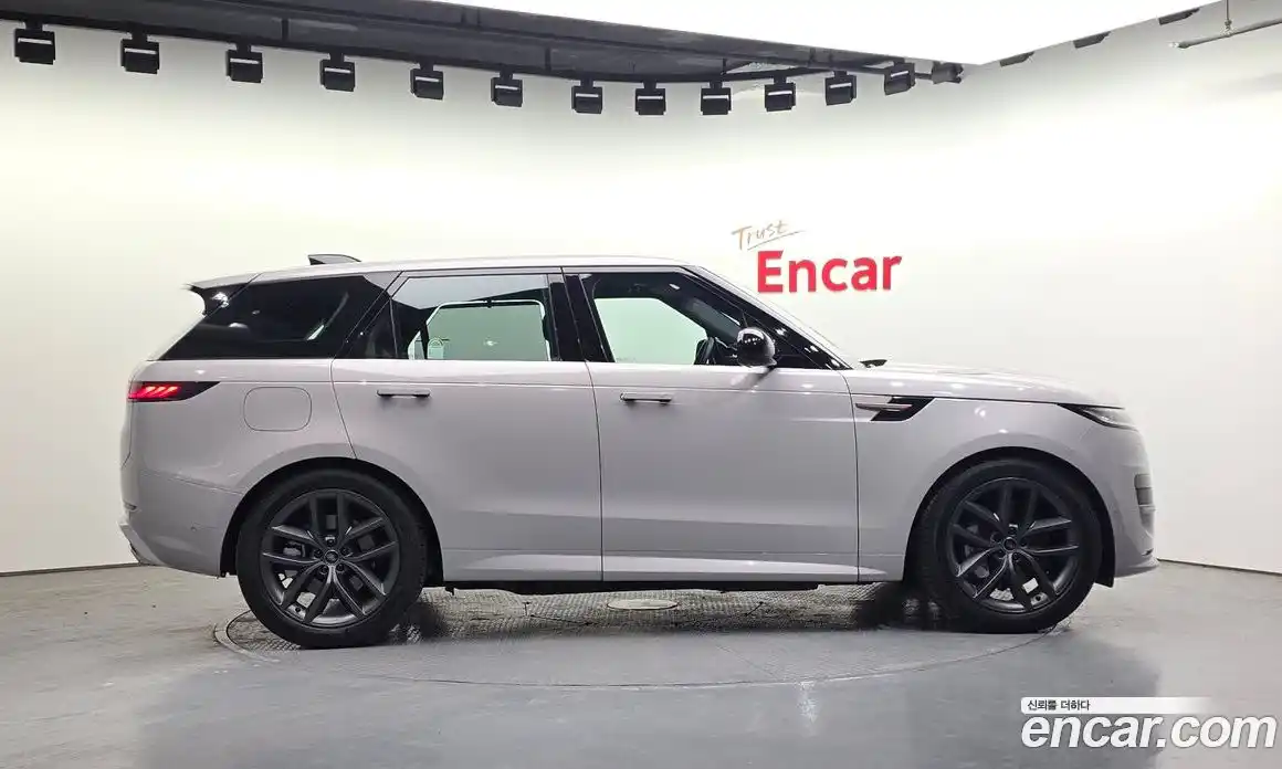Land Rover Range-Rover Sport 2025 3.0 гидро в Москве № 765918, фото 6