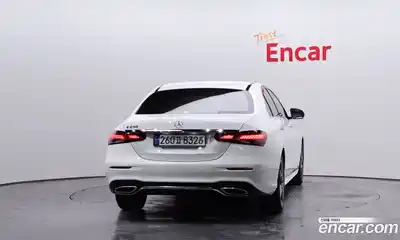 Mercedes-Benz E-Class 2023 2.0 гидро, миниатюра 4