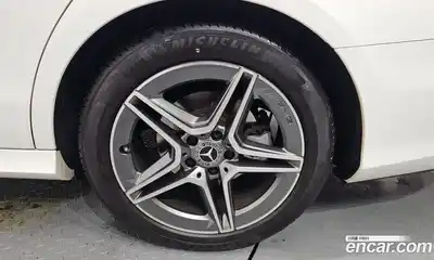 Mercedes-Benz E-Class 2023 2.0 гидро, миниатюра 5