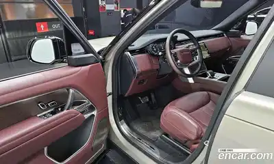 Land Rover Range-Rover 2025 4.4 гидро в Москве № 824637, миниатюра 11