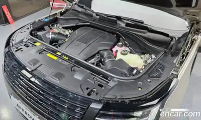 Land Rover Range-Rover 2025 4.4 гидро в Москве № 824637, миниатюра 6