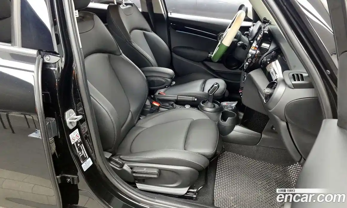 Mini Cooper 2023 1.5 гидро в Москве, фото 11