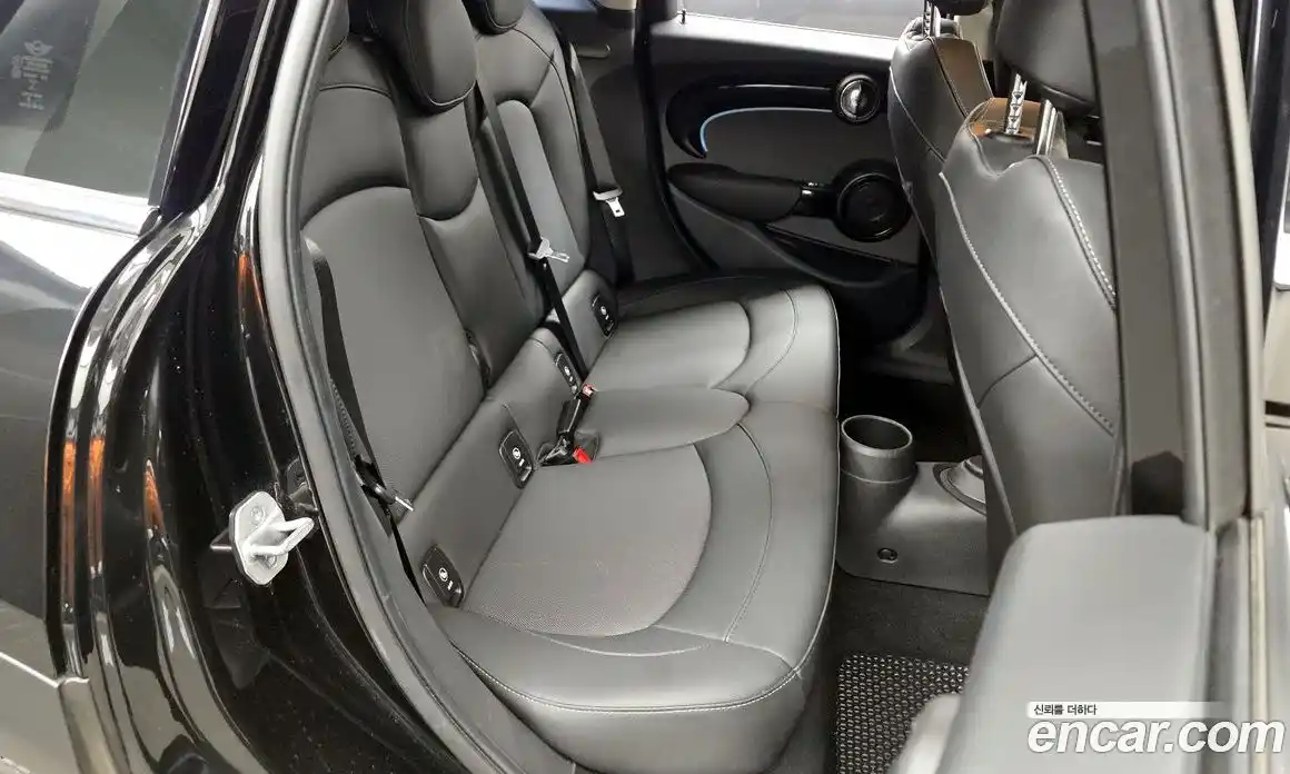 Mini Cooper 2023 1.5 гидро в Москве, фото 12