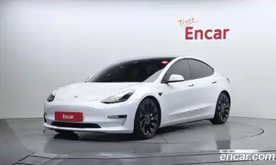 Tesla Model 3, 2022