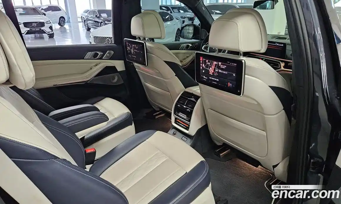 BMW X7 2021 4.4 гидро в Москве № 892286, фото 10