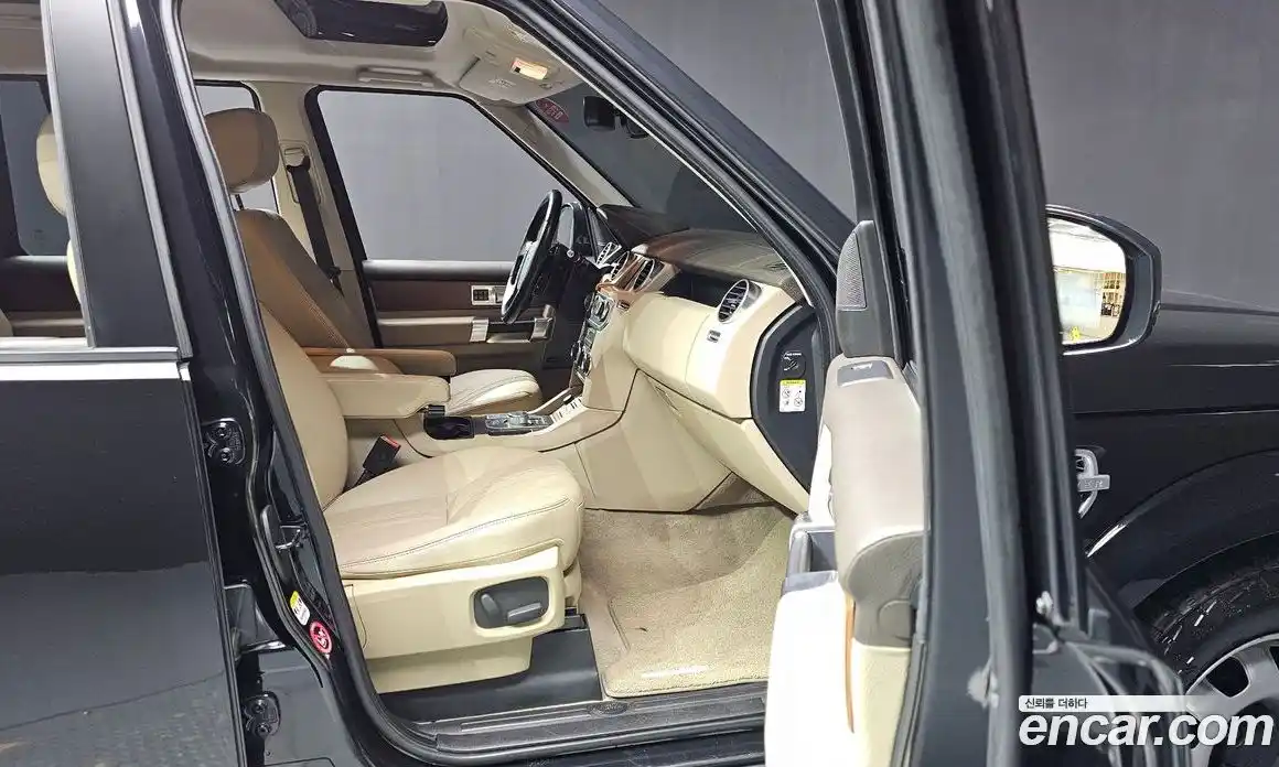 Land Rover Discovery 2016 3.0 гидро в Москве № 895012, фото 11
