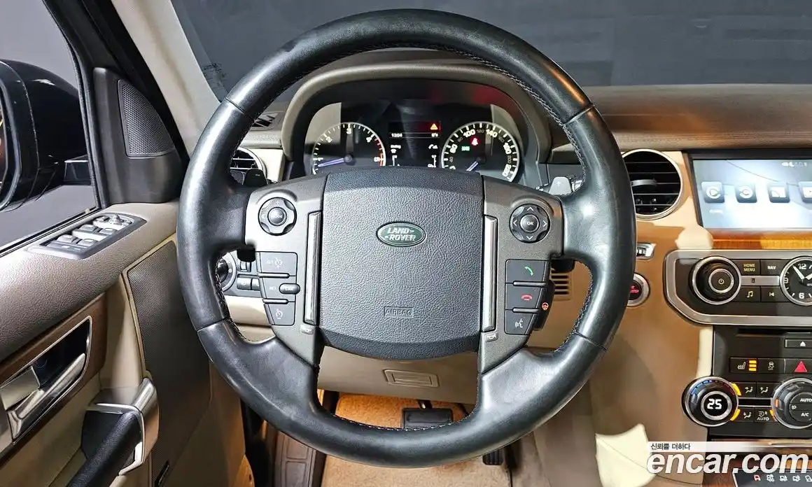 Land Rover Discovery 2016 3.0 гидро в Москве № 895012, фото 14