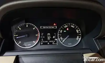 Land Rover Discovery 2016 3.0 гидро в Москве № 895012, миниатюра 8