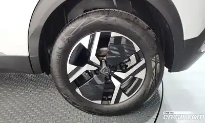 Peugeot 2008 2023 1.5 гидро в Москве № 897380, миниатюра 5