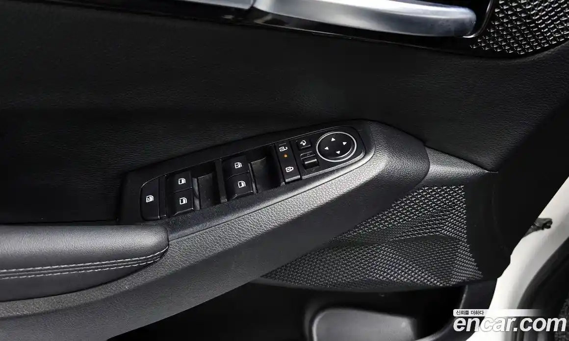 Kia Seltos 2023 1.6 Автомат в Москве № 929108, фото 16