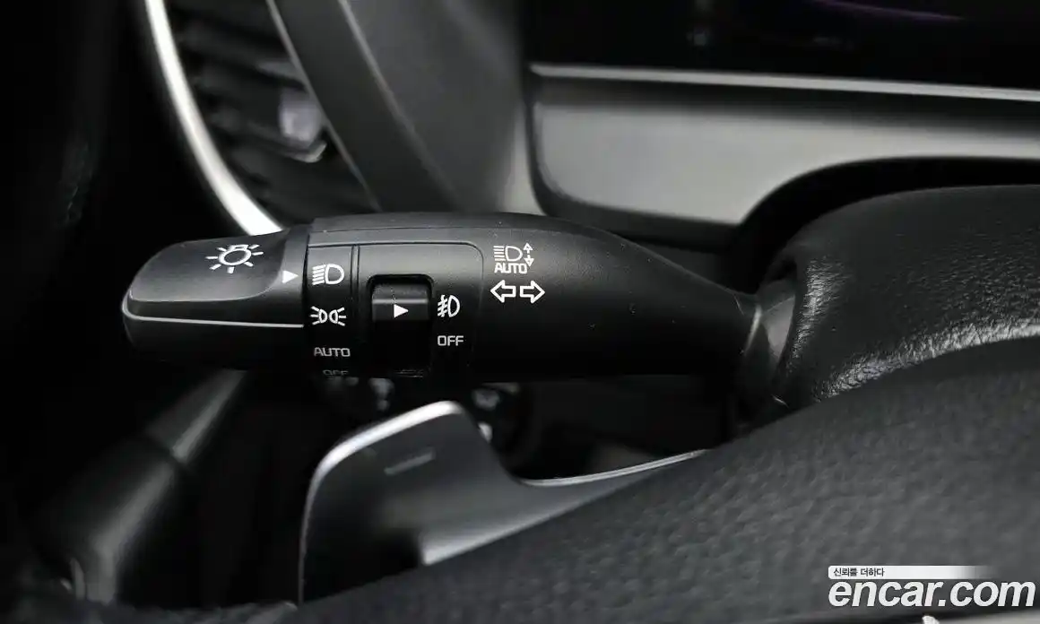 Kia Seltos 2023 1.6 Автомат в Москве № 929108, фото 19